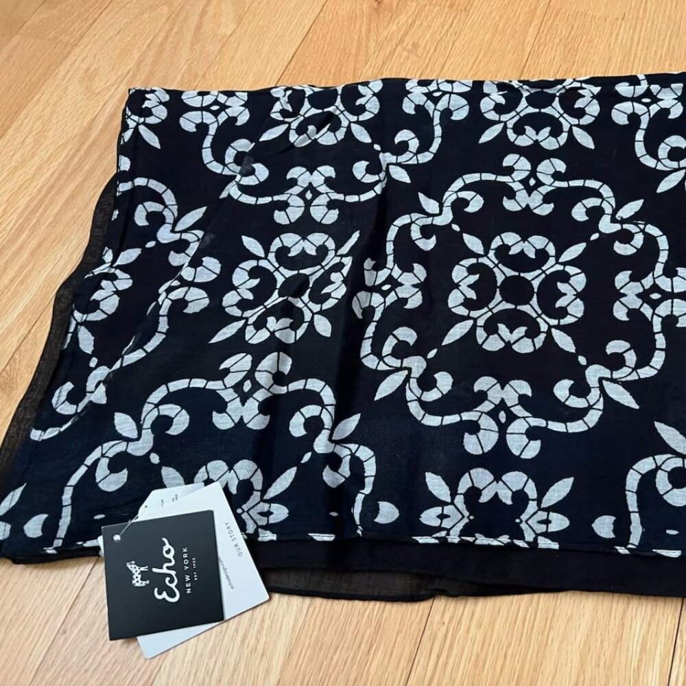 Echo Infinity Scarf